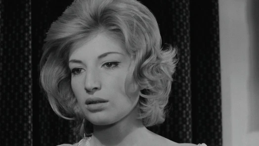 Приключение  (Оригинальная версия с субтитрами) 